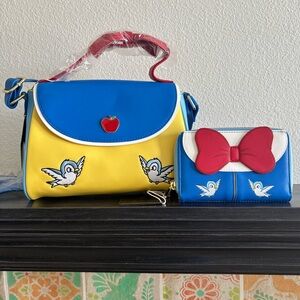 Loungefly Set! 🤍 DISNEY SNOW WHITE
85TH ANNIVERSARY 
CROSSBODY BAG & WALLET